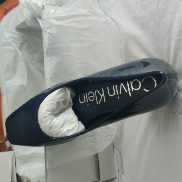 Calvin Klein Women's Navy Blue Pumps - Picture 7 of 9